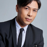 Bond Chan — 侍卫、工人、黑衣人、落难护军