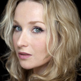 Amy Beth Hayes — Maxine Fox