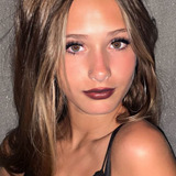 Lola Poggio — Lucía "Luli" Cousteau