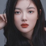 Ким Ю Джон — Baek Ah-jin