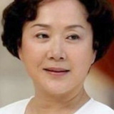 吴竞 — He Jia's nanny