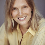 Emma Moortgat — Emilie