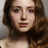Бебе Кейв — Issy Pitt