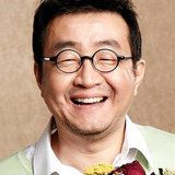 Нам Мун Чхоль — Yoon's Instructor Priest