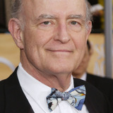 Peter Boyle — Frank Barone