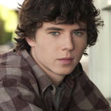 Charlie McDermott — Axl Heck