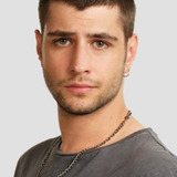 Deniz Sarıkaş — Ozan