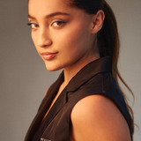 Regina Reynoso — Claudia