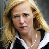 Nicole van Nierop — Manuela van Grunsven