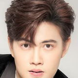 อัทธ์ธนิน ธนินภาณุวิวัฒน์ — Kim