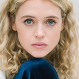 Sofia Oxenham — Carrie