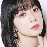 工藤晴香 — Hagumi Hanamoto (voice)