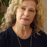 Nancy Travis — Lisa