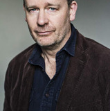 Simon Ludders — Mr. Swan