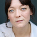 Эдит Пур — Lizzie Moyle