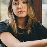 Polliana Aleixo — Bárbara Soares Esteves