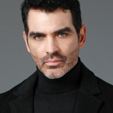 Tiberio Cruz — Capitán Vicente Segura