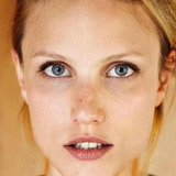 Isabel Thierauch — Simone Dewes