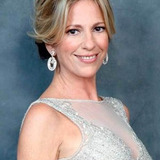 Claudia Fontán — Mercedes / Mercedes Acuña