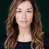 Iolanda Laranjeiro — Amélia Cabral