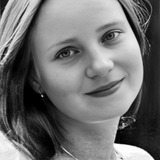Evgeniya Glushenko — Zhenya - sekretarsha mera