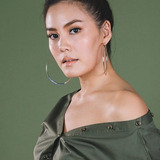 Janie Tienphosuwan — Moohnin
