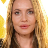 Leah Pipes — Sarah Davis