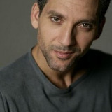 Giuseppe Fiorello — Fabrizio Corsaro
