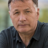 Thomas Rühmann — Dr. Roland Heilmann