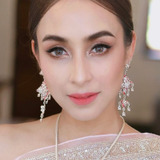 Katreeya English — Ladda Ngamkul