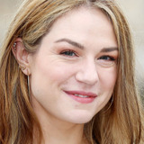 Émilie Dequenne — Camille Perroti