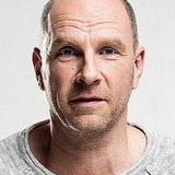 Götz Schubert — Dr. Jahn