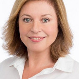 Gina Riley — Kimberly 'Kim' Day Craig
