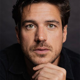 Marco Pigossi — Bento de Jesus / Kim Rabelo