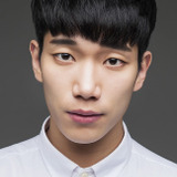 김경남 — Sun-Ho's secretary