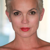 Elizabeth Gracen — Amanda Darieux