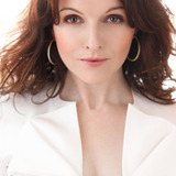 Dervla Kirwan — Davina Bailey