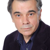 Александр Коршунов — Петр Журавлев, отец Полины, Томы и Фёдора, шахтёр