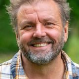 Martin Roberts — Self - Presenter