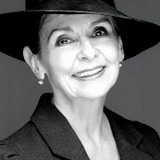 Lynn Seymour — Tante Dorothee