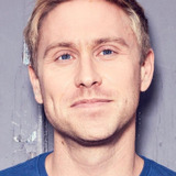 Russell Howard — Himself - Presenter