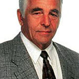 Donnelly Rhodes — Det. Leo Shannon