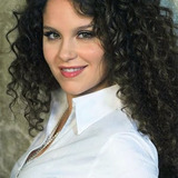 Giulia Luzi — Jolanda "Jole" Bellavista