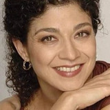 Ana Karina Guevara — Doña Hortensia
