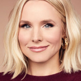 Kristen Bell — Gossip Girl (voice, uncredited)