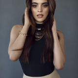 Scarlet Gruber — Blanca Joven