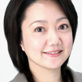玉川砂記子 — Natsumi Tsujimoto (voice)