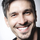 Rafael Ernesto Hernández — Canario
