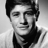 Alfred Lynch — Jerry Cruncher