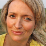 Kate Quilton — Self - Presenter